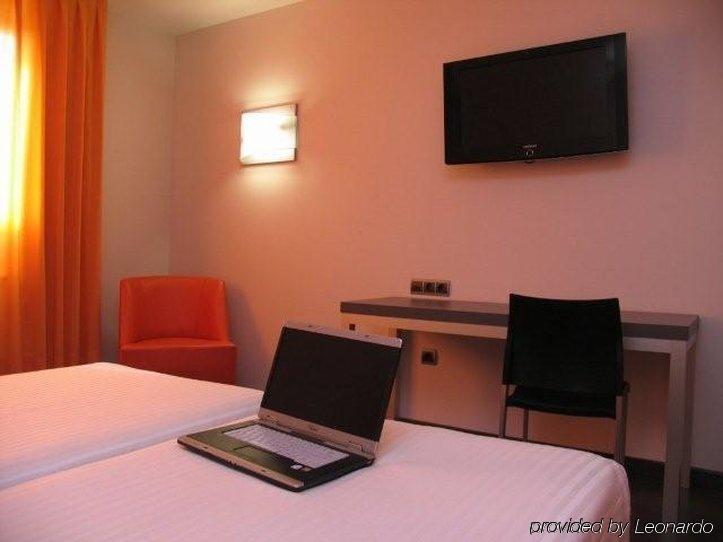 B&B Hotel Oviedo Viella  Cameră foto